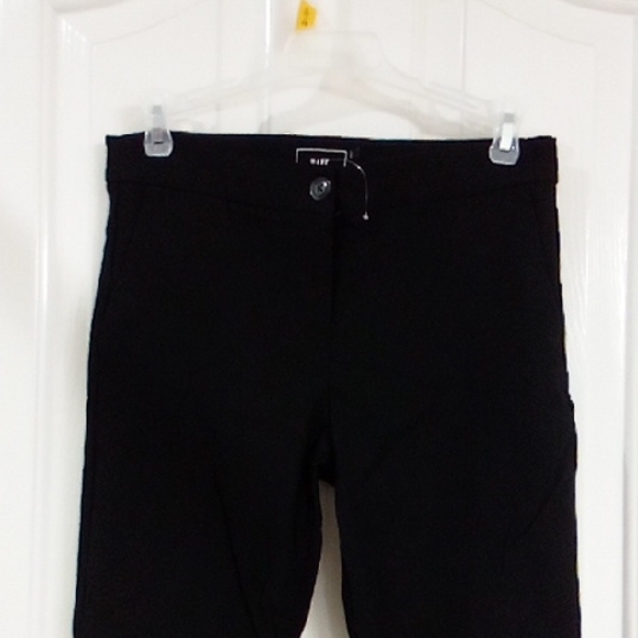 Have Black Trousers - Picture 3 of 10
